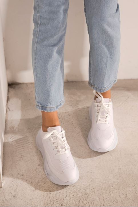 Bağcıklı Spor Ayakkabı-Beyaz