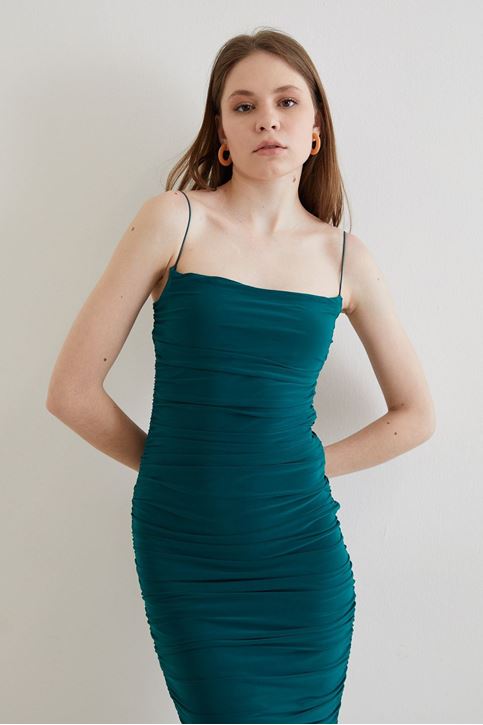 İp Askılı Büzgülü Elbise-Zümrüt Yeşili