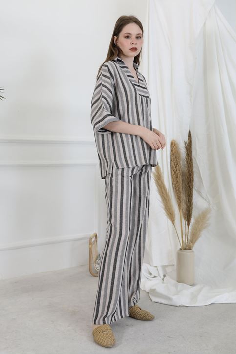 V Yaka Keten Takım-Siyah