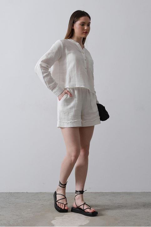 BELİ LASTİKLİ PÜSKÜLLÜ ŞORT - Beyaz