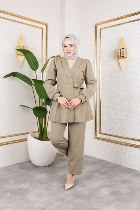 Kuşak Detay Ceketli Takım-Haki